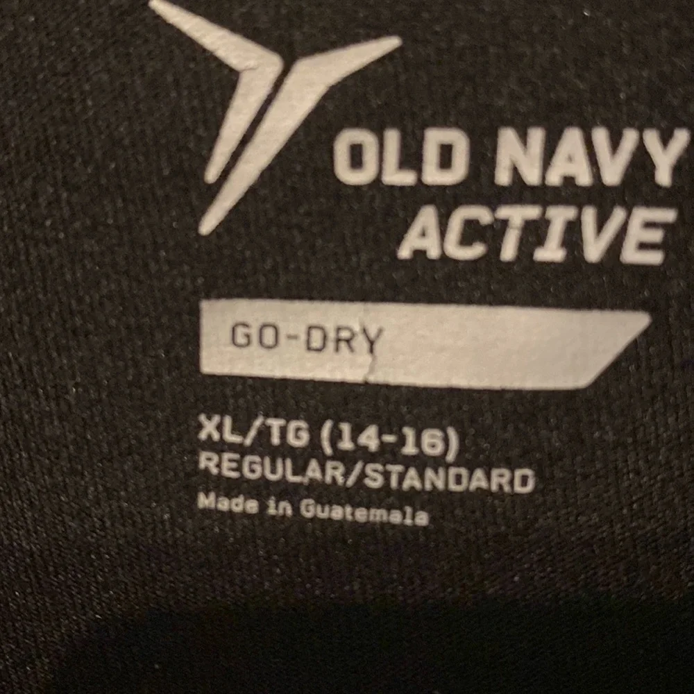 Old Navy go-dry short sleeve T-shirt